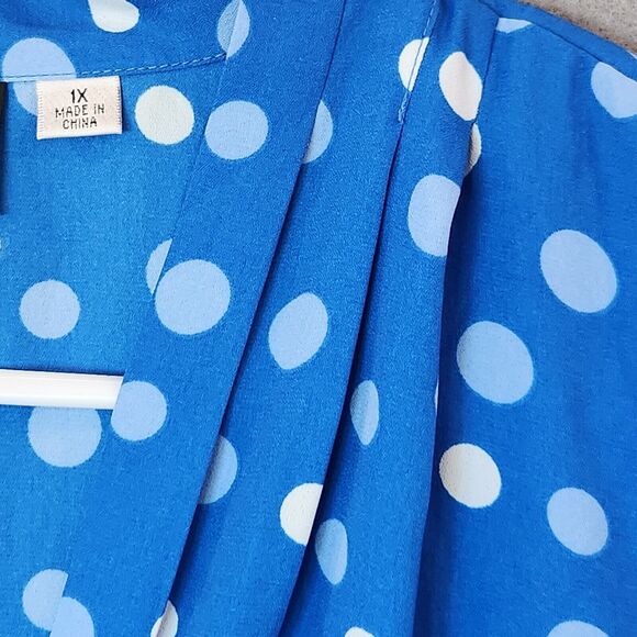 Bob Mackie Women's 1X Button Front Blue & White Polka Dot Printed Top - Picture 6 of 11